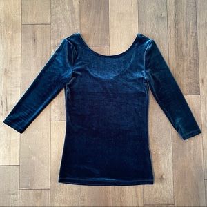 Blue-green velvet-esque 3/4 sleeve top